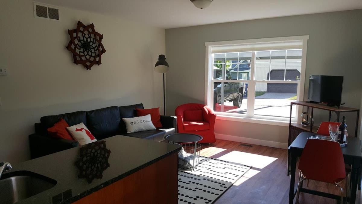 Modern And Pristine Condo -By The Gt Commons Traverse City Extérieur photo