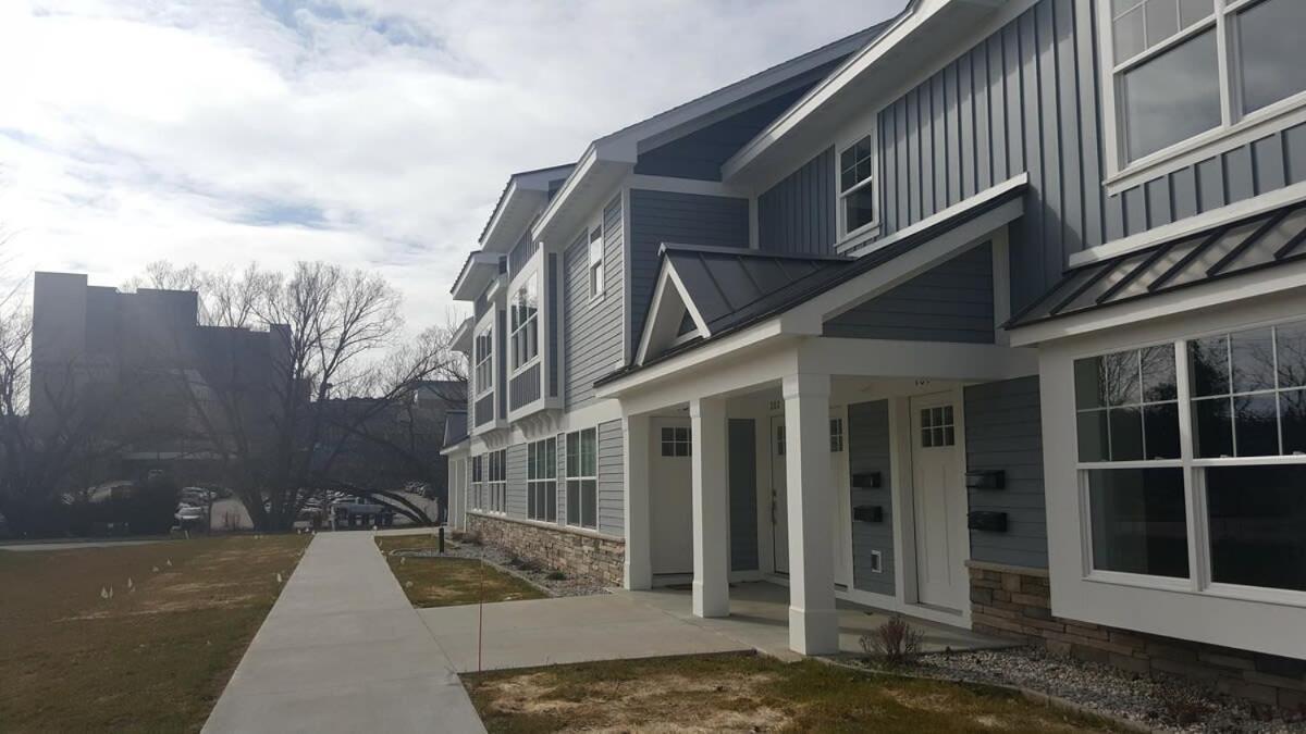 Modern And Pristine Condo -By The Gt Commons Traverse City Extérieur photo